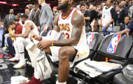 Chùm ảnh NBA 2017-2018: Cavaliers đột tử trong ngày 'King James' đi vào lịch sử