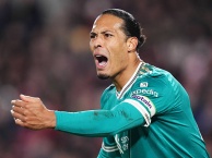 Chấm điểm Liverpool: Nỗ lực của Salah; Van Dijk mắc sai lầm