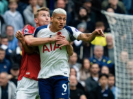 VAR từ chối penalty, Man Utd tiếc nuối trước Tottenham