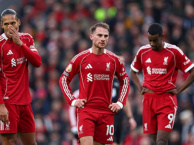 2 trận tịt ngòi, thủng lưới 6 bàn, chuyện gì đang xảy ra với Liverpool?