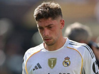 Federico Valverde nén đau thi đấu 3 tuần để cứu ghế HLV Alonso