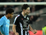 Udinese 1-0 Napoli: Ekkelenkamp tỏa sáng, VAR từ chối hai bàn thắng