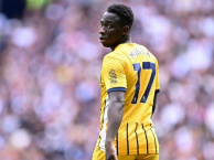 Tìm người kế vị Salah, Liverpool đưa Yankuba Minteh vào tầm ngắm