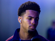 Nwaneri từ chối Bournemouth để quyết bám trụ tại Arsenal