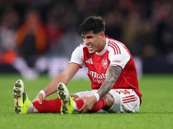 Arsenal nín thở chờ kết quả chấn thương của Hincapie
