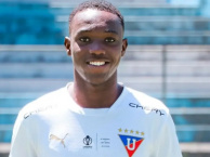 Barca thử việc tiền vệ được ví là Moises Caicedo mới