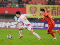 Hàng công U23 Việt Nam thách thức bức tường thép Trung Quốc