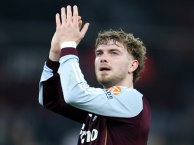 Emery dập tắt hy vọng của Harvey Elliott