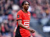 Romano xác nhận Chelsea chạy đua để nổ bom tấn Jacquet