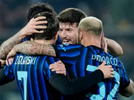 Zielinski lập siêu phẩm sút xa, Inter bỏ xa Milan 8 điểm