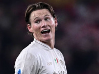 Báo chí Ý ngả mũ trước tinh thần chiến đấu của McTominay