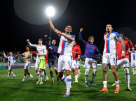 Phía sau tấm vé châu Âu là sự bế tắc của Nottingham và Palace