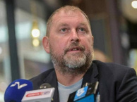 HLV Malaysia chê thứ hạng FIFA thiếu thực tế