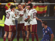 Oyarzabal lập cú đúp, Tây Ban Nha đè bẹp Serbia 3-0