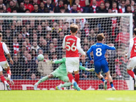 Thua sốc Bournemouth, Arsenal hụt hơi trong cuộc đua vô địch