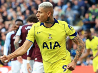 Đánh bại Aston Villa, Tottenham Hotspur thoát nhóm cầm đèn đỏ