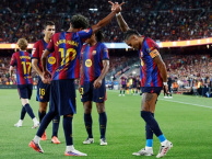 Chấm điểm Barcelona: Sàn diễn của song tấu Yamal - Raphinha