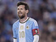 Messi rơi lệ, gửi thông điệp trong ngày chia tay tuyển Argentina