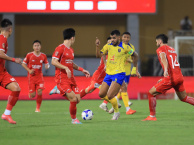 Bao giờ các câu lạc bộ V-League mới tự nuôi nổi mình?