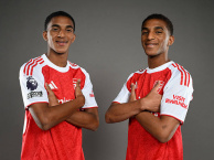 Arsenal chiêu mộ anh em song sinh Quintero: Cặp tài năng trẻ đầy triển vọng