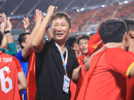 U22 Việt Nam vô địch SEA Games: Kim Sang Sik được báo Hàn ca ngợi là “phép màu”