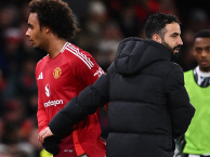 Roma quyết “giải cứu” Zirkzee: MU sẵn sàng bán nếu được giá