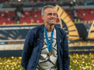 PSG lên kế hoạch ký hợp đồng trọn đời với Luis Enrique sau cú ăn sáu