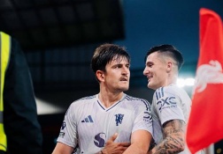 Chấm điểm Man Utd: Nhạc trưởng Bruno; ''Đá tảng toàn năng'' Maguire