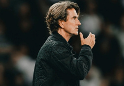 Scholes cảnh báo Frank về sai lầm của Ruben Amorim