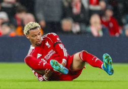 Chấm điểm Liverpool: Điểm sáng Gravenberch; Nỗi đau Ekitike