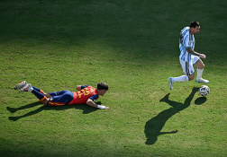 Chấm điểm tuyển Argentina: Bức tường Martinez; Messi bất lực