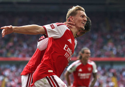 Chấm điểm Arsenal: Tân binh thăng hoa; Xứng danh nhạc trưởng