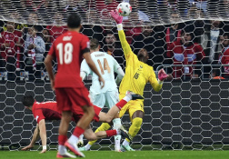 Chấm điểm tuyển Pháp: Maignan vững chãi; Mbappe tỏa sáng trước chấn thương