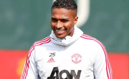 Cựu thủ quân MU bất ngờ tái xuất ở tuổi 40