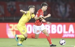 Bầu Đức khen ngợi, Lee Nguyễn lập tức đáp lễ