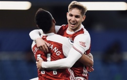 'Phù thủy nhỏ' thăng hoa, Arsenal tưởng thưởng bằng giao kèo dài hạn