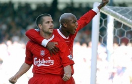 3 cầu thủ từng chơi cho cả Man Utd lẫn Liverpool