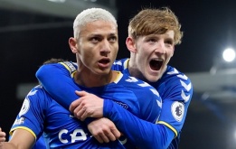 Conte muốn 'nổ' cú đúp từ Everton