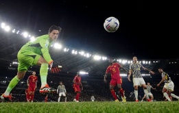Milan rơi điểm trong trận cầu 6 bàn; Lukaku sút tung lưới Juve