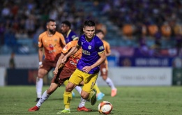 Bầm dập vì HAGL, sao Hà Nội FC tiết lộ tình trạng chấn thương