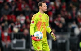 Hạn chót để Bayern triệu hồi người kế thừa Neuer 