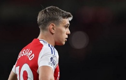 Arsenal mất điểm, Trossard nhận trách nhiệm về bản thân