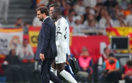 Real nhận tin dữ từ Ferland Mendy, ngồi ngoài hết mùa