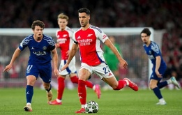 Thierry Henry tin Arsenal có thể lội ngược dòng trước PSG