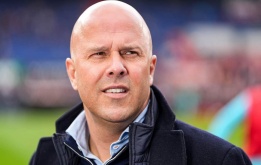 4 bản hợp đồng có thể giúp Liverpool bảo vệ chức vô địch Premier League mùa 2025/26