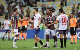 Gục ngã vì thẻ đỏ, Union Espanola chia tay Copa Sudamericana