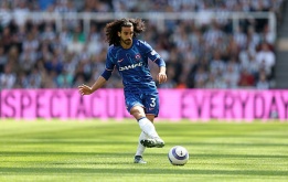 Liverpool được khuyên dốc toàn lực vì Marc Cucurella