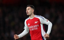 Martinelli sa sút, liệu Arsenal có nên đặt niềm tin vào Leao?