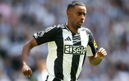 Giấc mơ Isak của Arsenal có còn tồn tại?