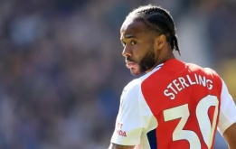 Sterling được khuyên đến Fulham sau quãng thời gian thất vọng ở Arsenal